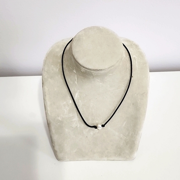 Jewelry - Simple necklace